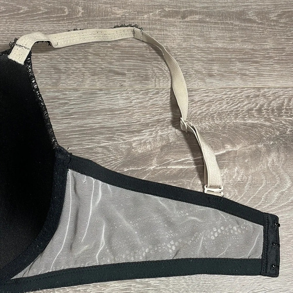 Victoria’s Secret Lined Perfect Coverage Bra Black Lace 38D - Picture 7 of 16